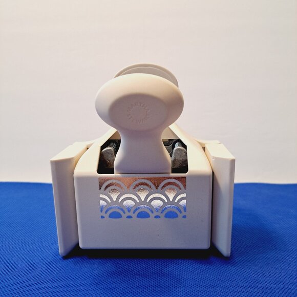 Martha Stewart Punch Around the Page Double Arches Border Punch - Picture 6 of 7